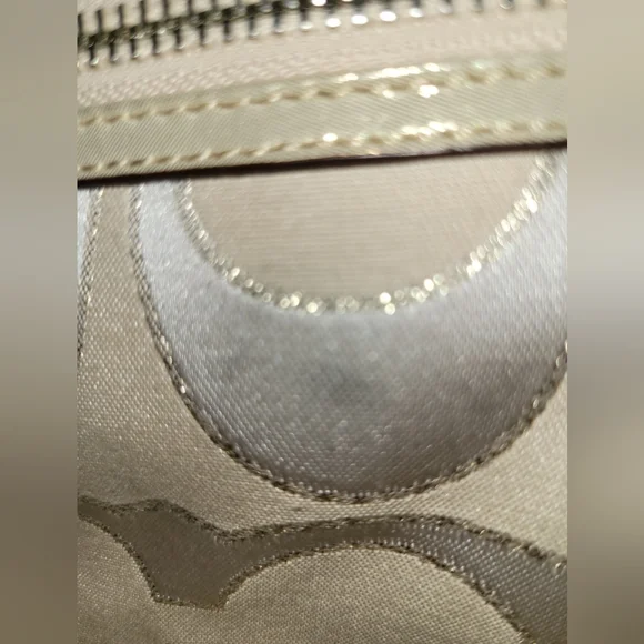 Coach Poppy shoulder bag - Picture 5 of 16